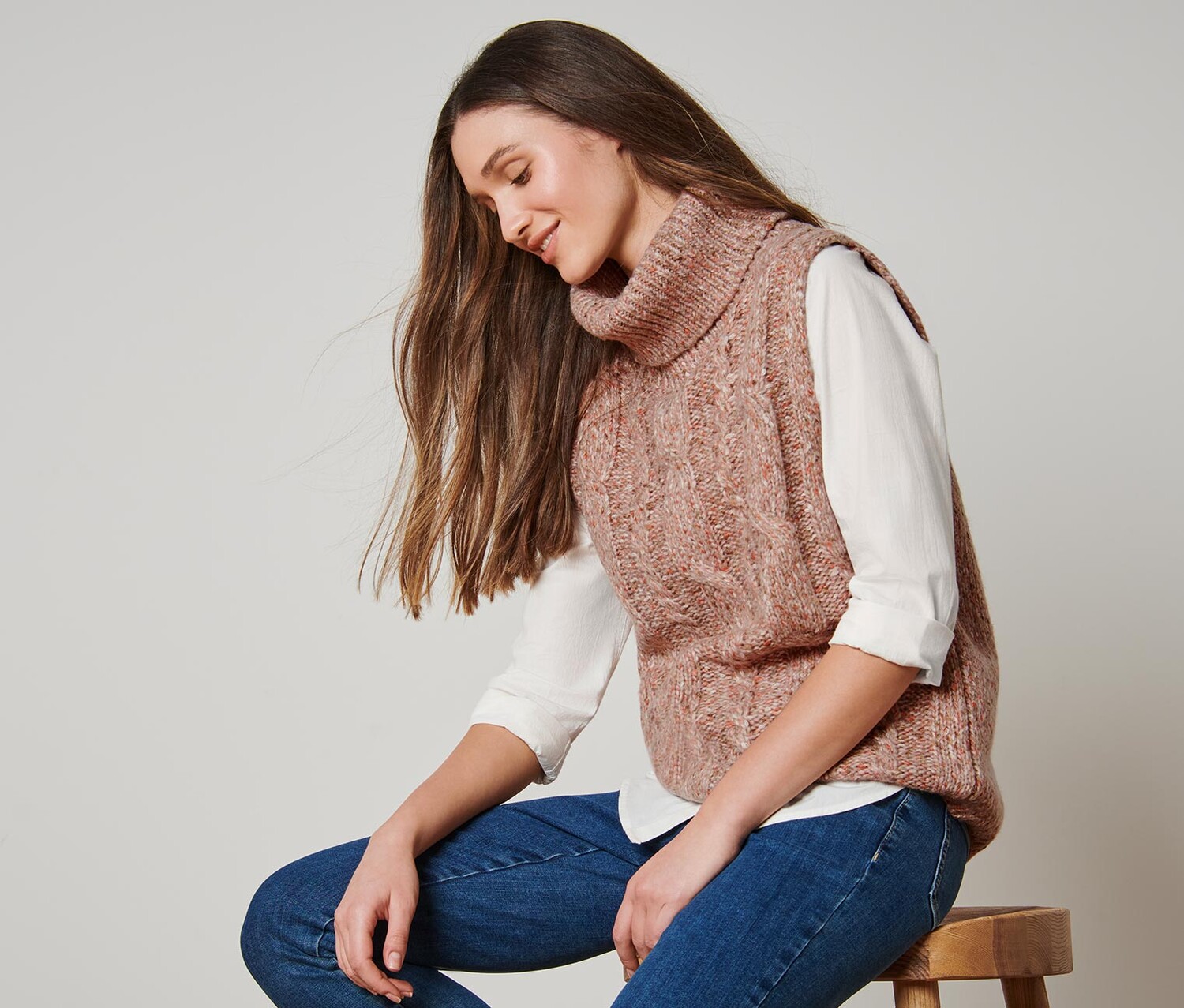 Вязаный свитер косным узором Tchibo
Вязаный свитер косным узором Tchibo