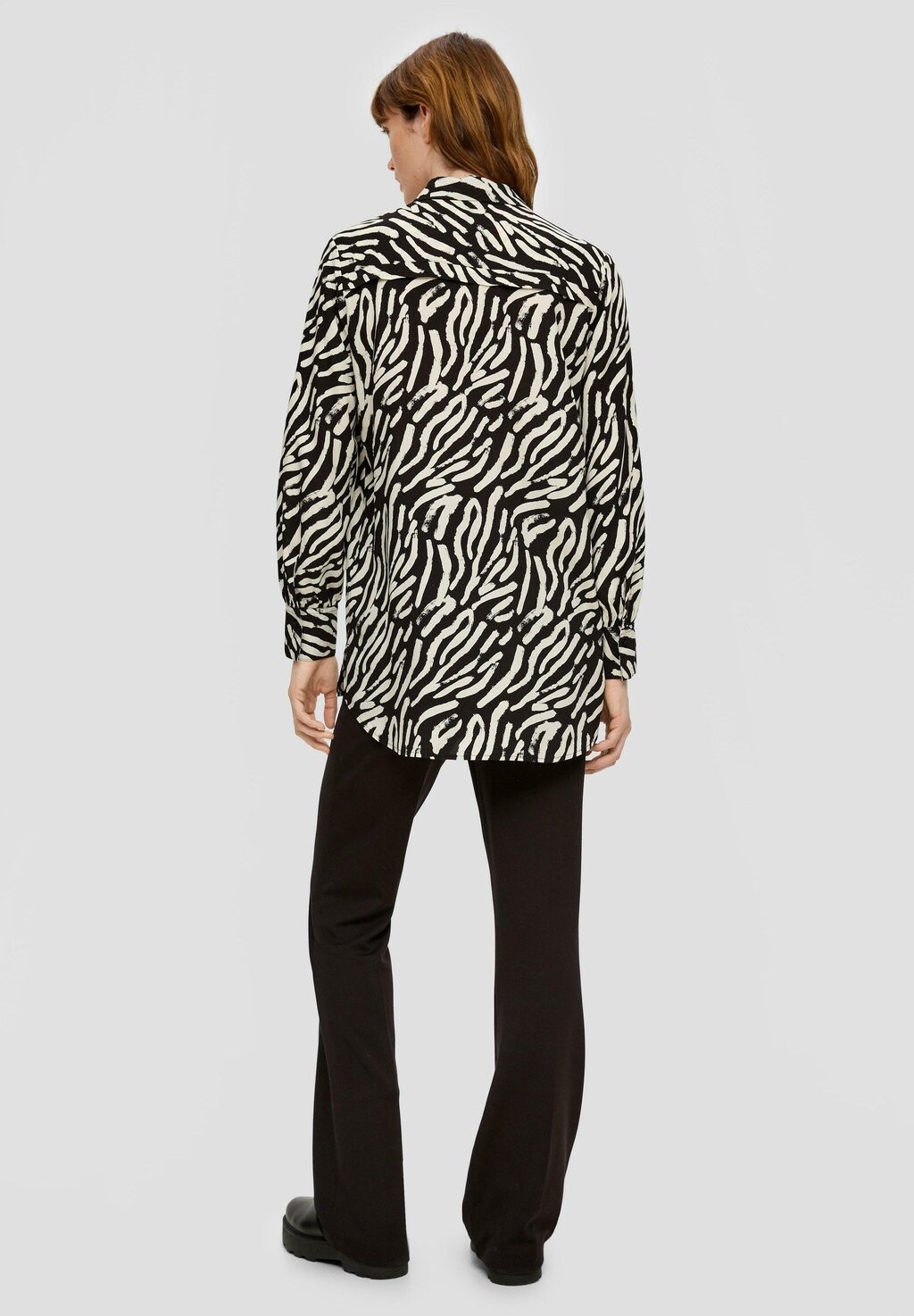 Блузка на пуговицах AUS REINER s.Oliver, черный
Блузка на пуговицах AUS REINER s.Oliver, черный