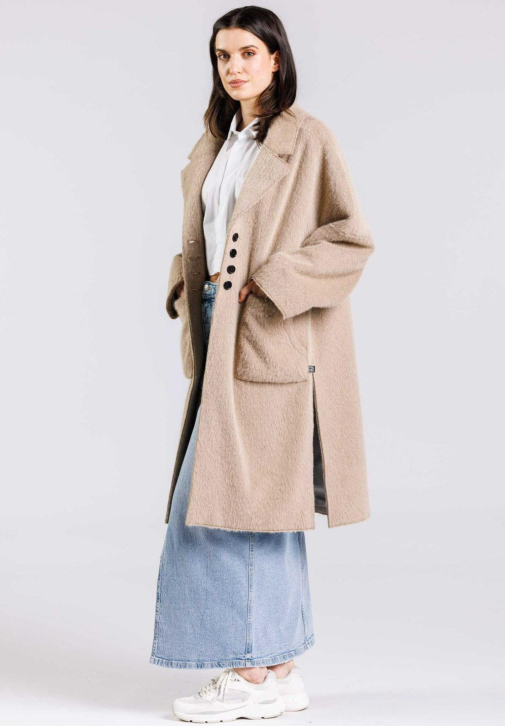 Классическое пальто BE CHARMING Freaky Nation, бежевый
Классическое пальто BE CHARMING Freaky Nation, бежевый