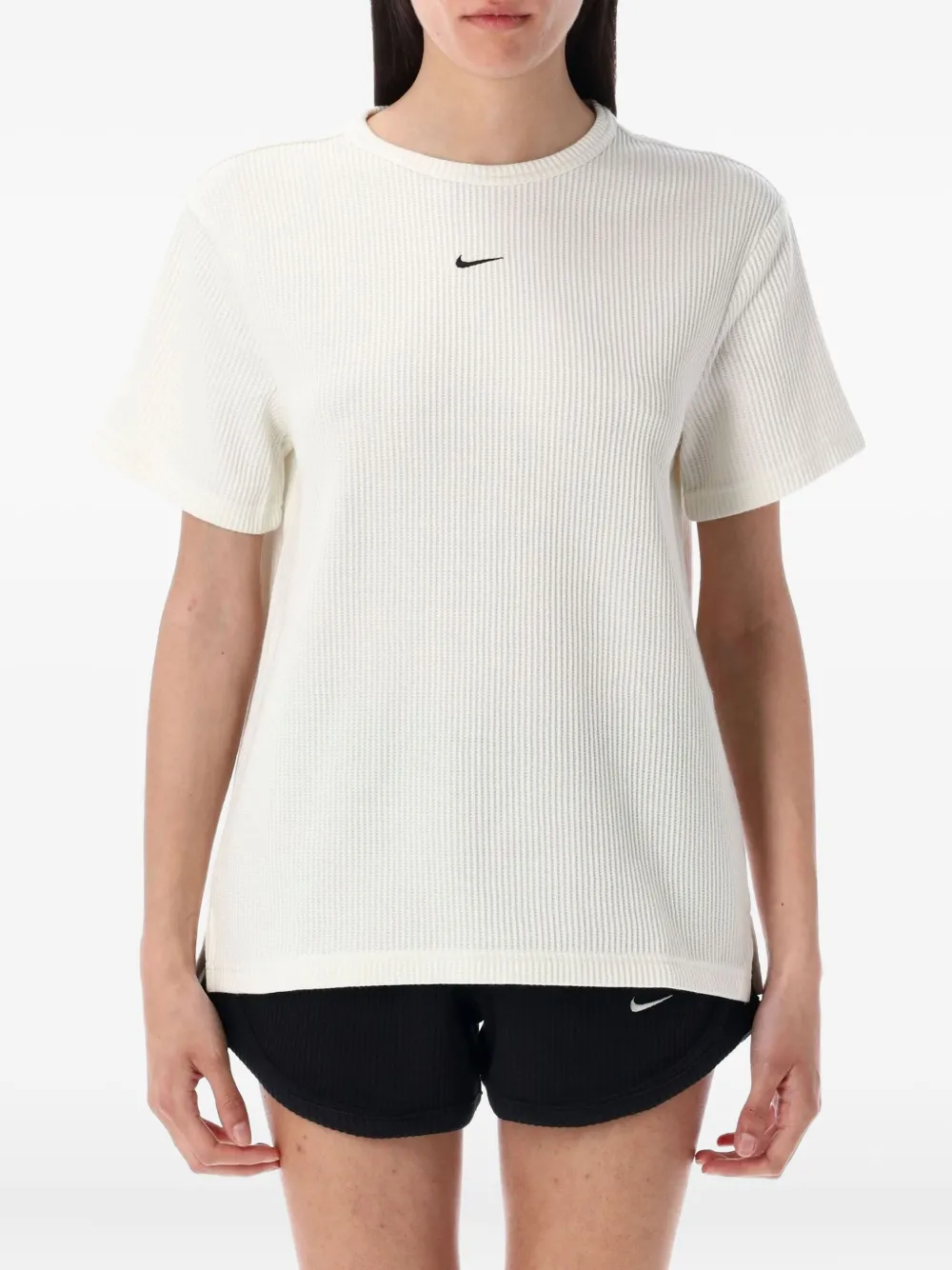 Футболка в рубчик Nike, белый
Футболка в рубчик Nike, белый