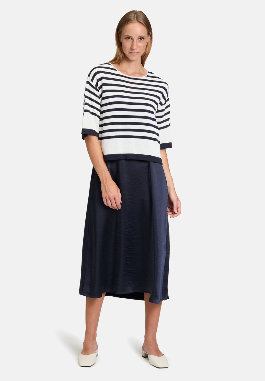 Платье Vera Mont Day dress, Patch Dark Blue Nature/Blue
Платье Vera Mont Day dress, Patch Dark Blue Nature/Blue