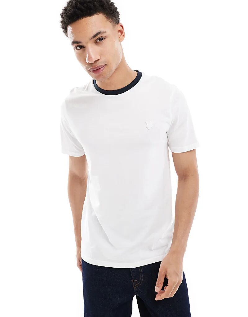 Футболка Lyle & Scott с контрастным воротником, тончайшая, белого/темно-синего цвета
Футболка Lyle & Scott с контрастным воротником, тончайшая, белого/темно-синего цвета