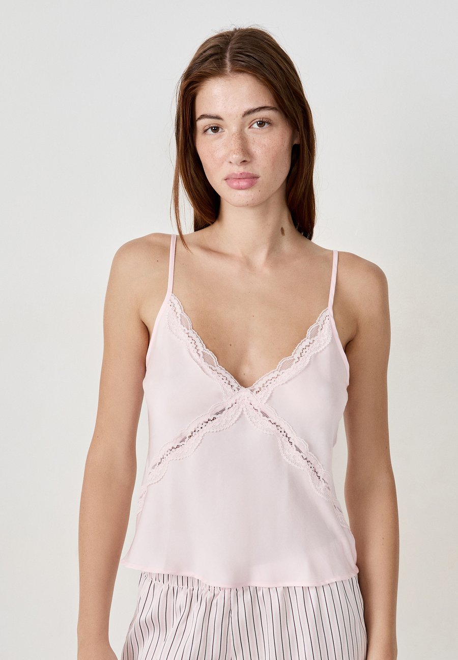 Пижамный топ Etam DENY, Powder Pink/Light Pink
Пижамный топ Etam DENY, Powder Pink/Light Pink