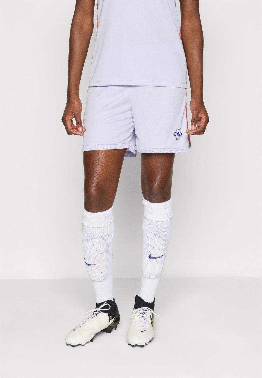 Спортивные шорты Nike Performance SHORT, Oxygen Purple/Dark Concord/Lilac
Спортивные шорты Nike Performance SHORT, Oxygen Purple/Dark Concord/Lilac