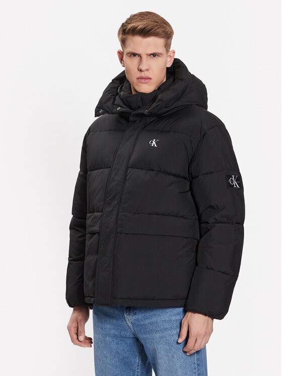 Пуховик стандартного кроя Calvin Klein, черный
Пуховик стандартного кроя Calvin Klein, черный