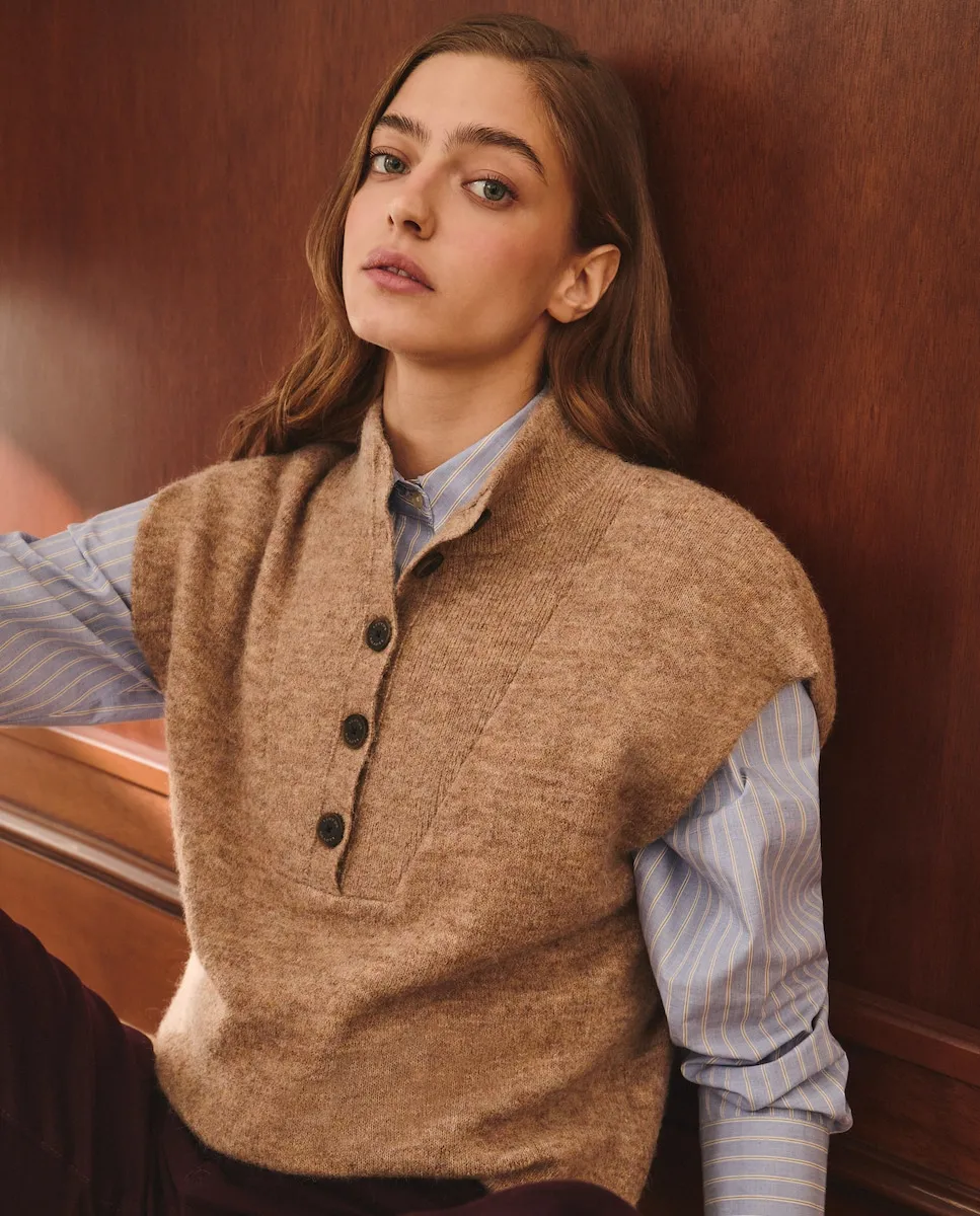 Женский однотонный пуловер Lloyd's, бежево-серый
Женский однотонный пуловер Lloyd's, бежево-серый