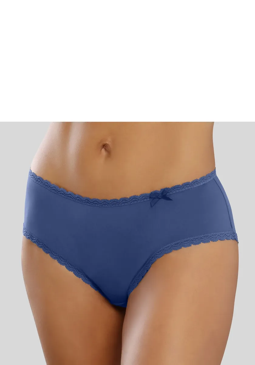 Трусики S.Oliver "Camille" с тонкой кружевной отделкой, синий
Трусики S.Oliver "Camille" с тонкой кружевной отделкой, синий