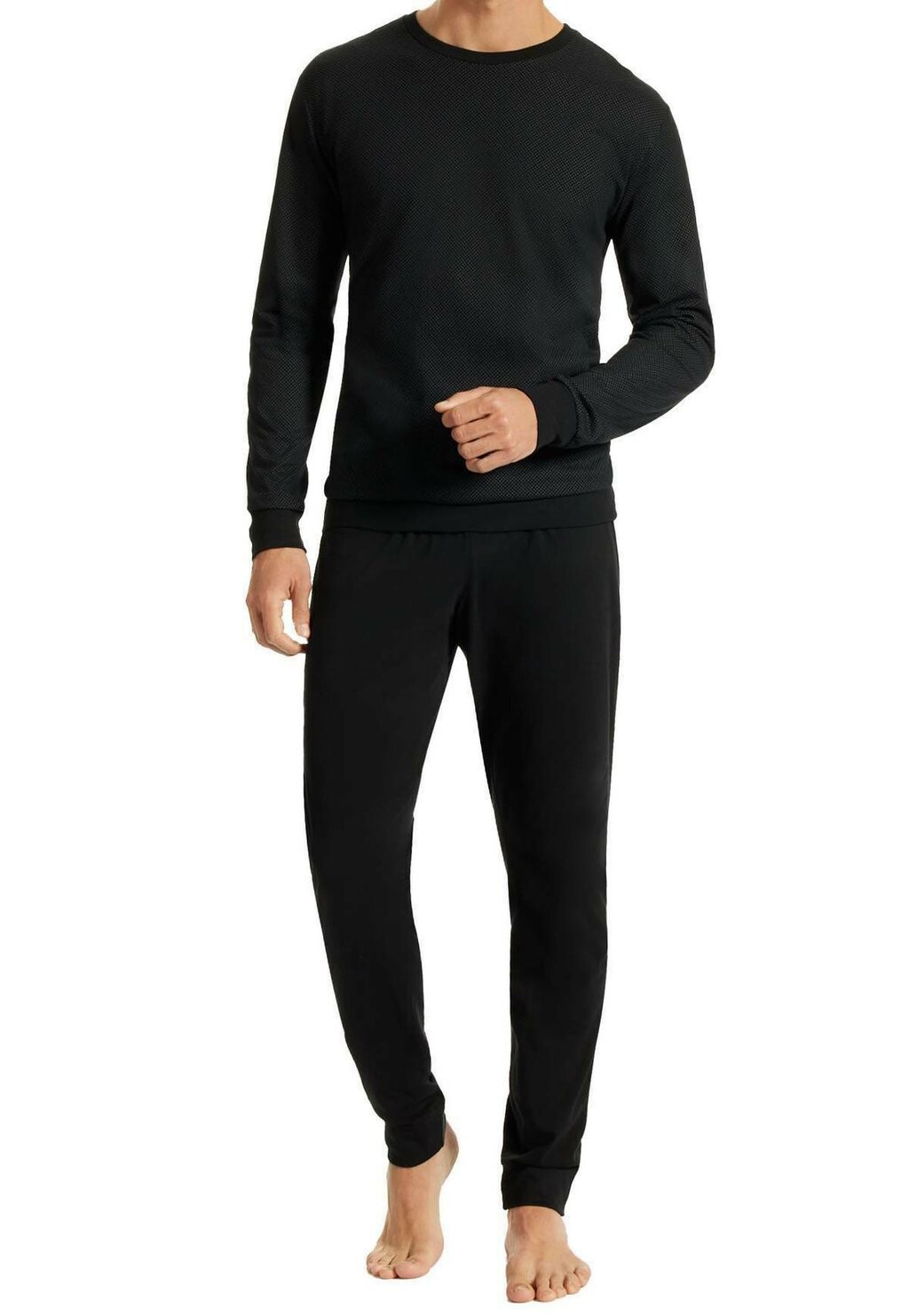 Пижамный комплект SCHLAFANZUG LANG MIT BÜNDCHEN RUNDHALS uncover by Schiesser, черный 
Пижамный комплект SCHLAFANZUG LANG MIT BÜNDCHEN RUNDHALS uncover by Schiesser, черный