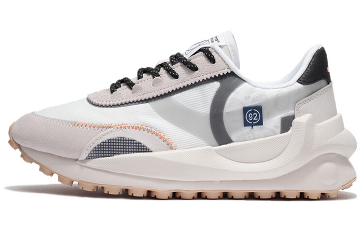 Кроссовки для бега женские квадратные с низким верхом стандартные белые/белые песочно-серые/тенево-серые Lining 
Кроссовки для бега женские квадратные с низким верхом стандартные белые/белые песочно-серые/тенево-серые Lining