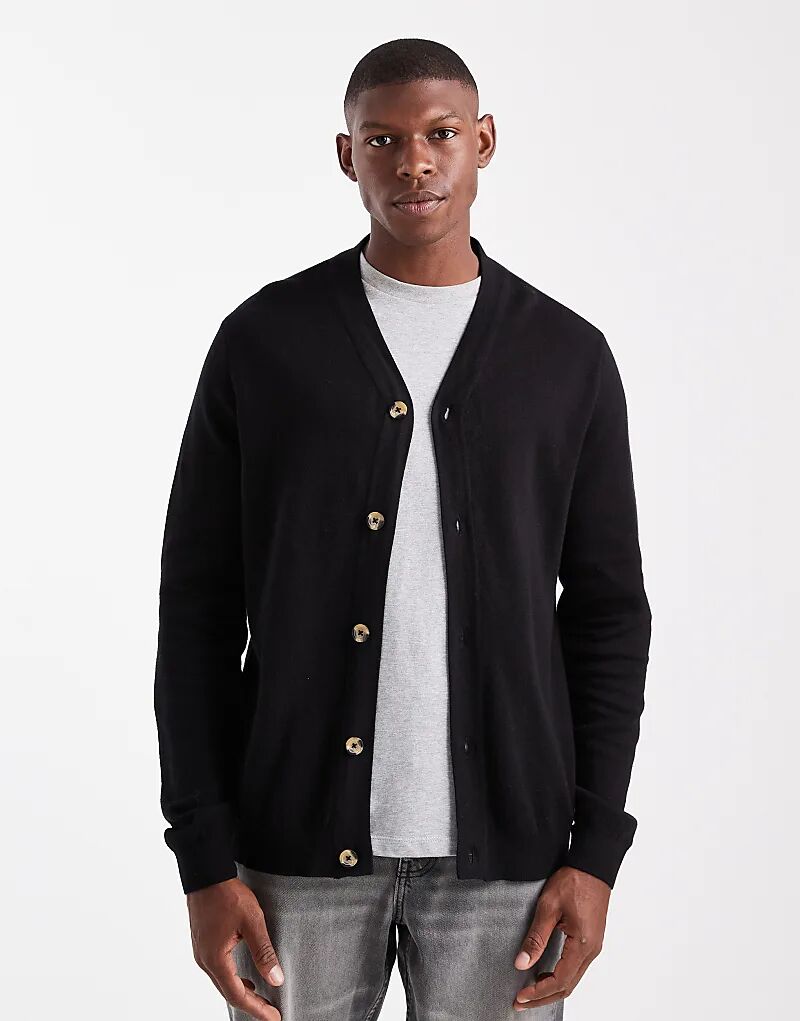 Потертый вязаный кардиган черного цвета
Потертый вязаный кардиган черного цвета