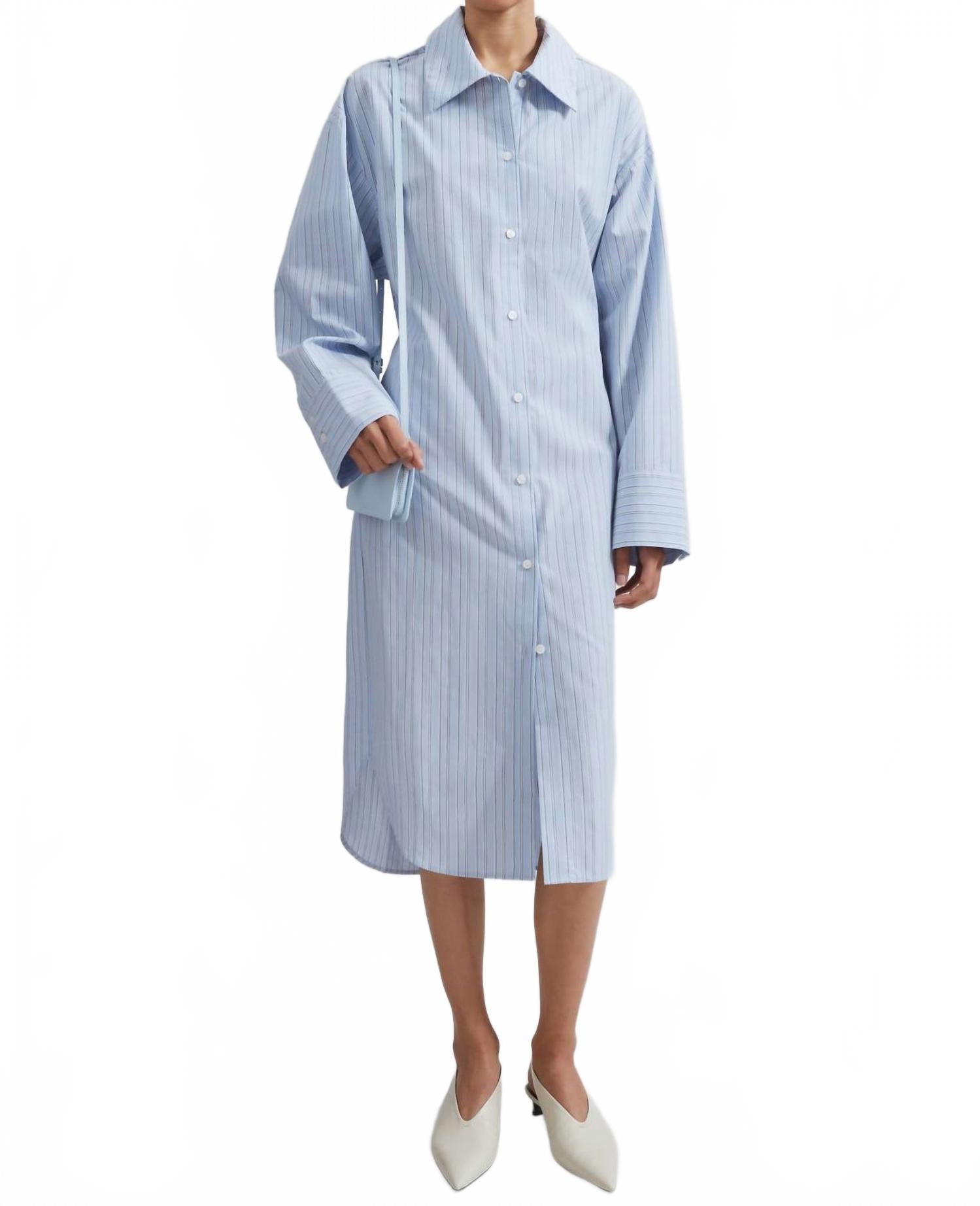 Платье Sacata миди в синем цвете Brunnera Blue SAMSOE
Платье Sacata миди в синем цвете Brunnera Blue SAMSOE