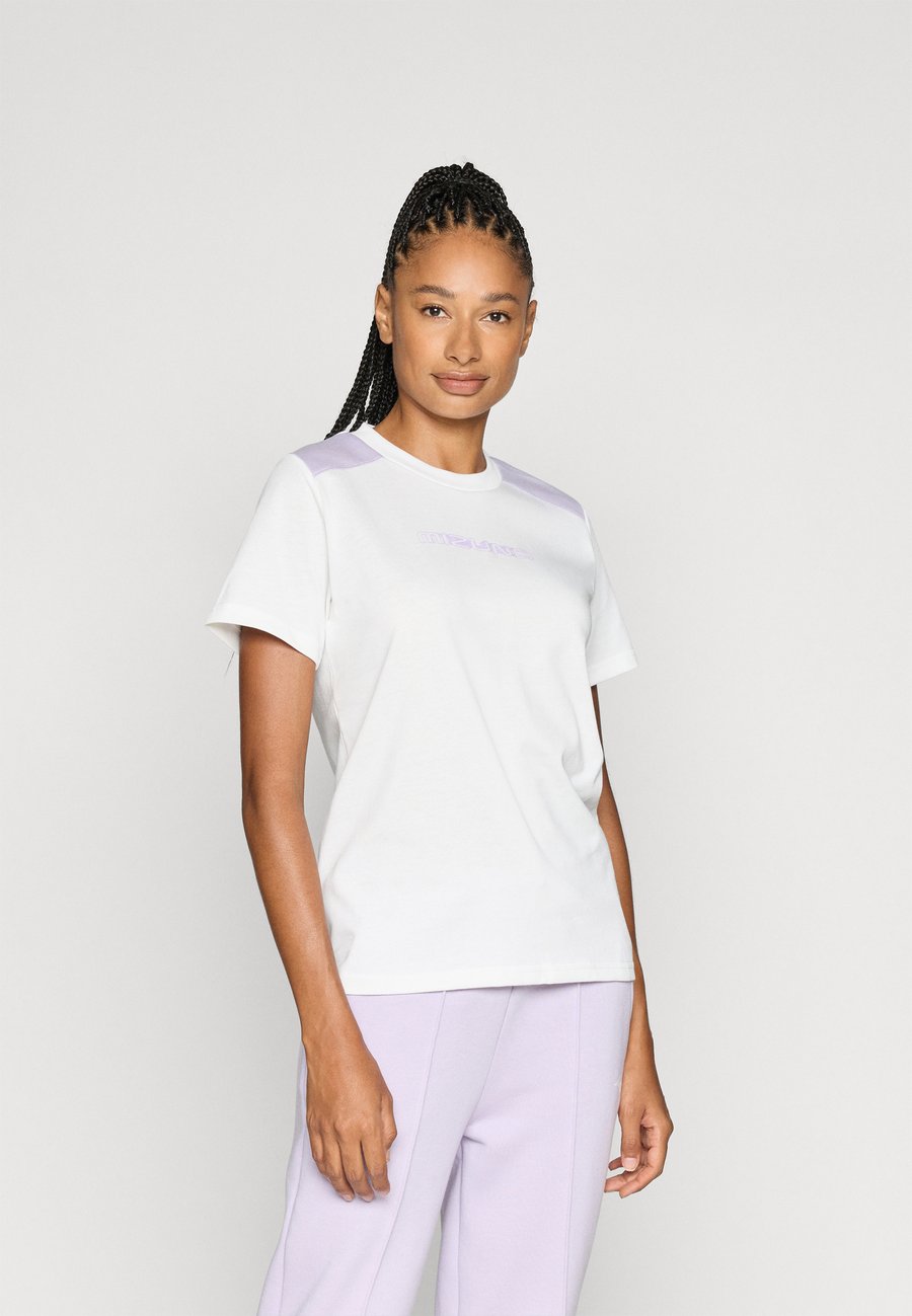 Футболка Mizuno ATHLETICS, Snow White/Orhid Petal/White, Белый, Футболка Mizuno ATHLETICS, Snow White/Orhid Petal/White
Футболка Mizuno ATHLETICS, Snow White/Orhid Petal/White, Белый, Футболка Mizuno ATHLETICS, Snow White/Orhid Petal/White