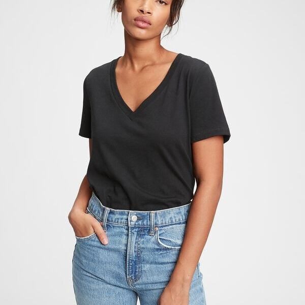 Футболка из хлопка с v-образным вырезом Gap, черный
Футболка из хлопка с v-образным вырезом Gap, черный