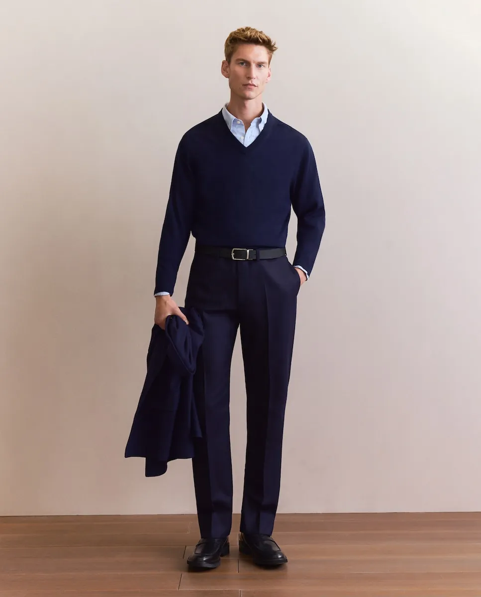 Джемпер с V-образным вырезом, гладкий, 100% мериносовая шерсть Emidio Tucci, темно-синий
Джемпер с V-образным вырезом, гладкий, 100% мериносовая шерсть Emidio Tucci, темно-синий