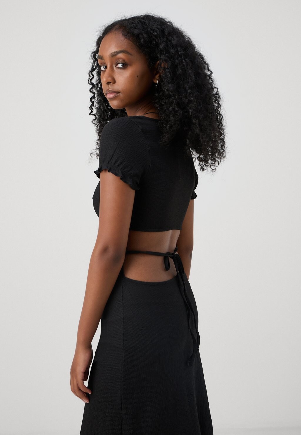 Платье из джерси ONLHILLARY SQUARE NECK DRESS ONLY Petite, черный
Платье из джерси ONLHILLARY SQUARE NECK DRESS ONLY Petite, черный