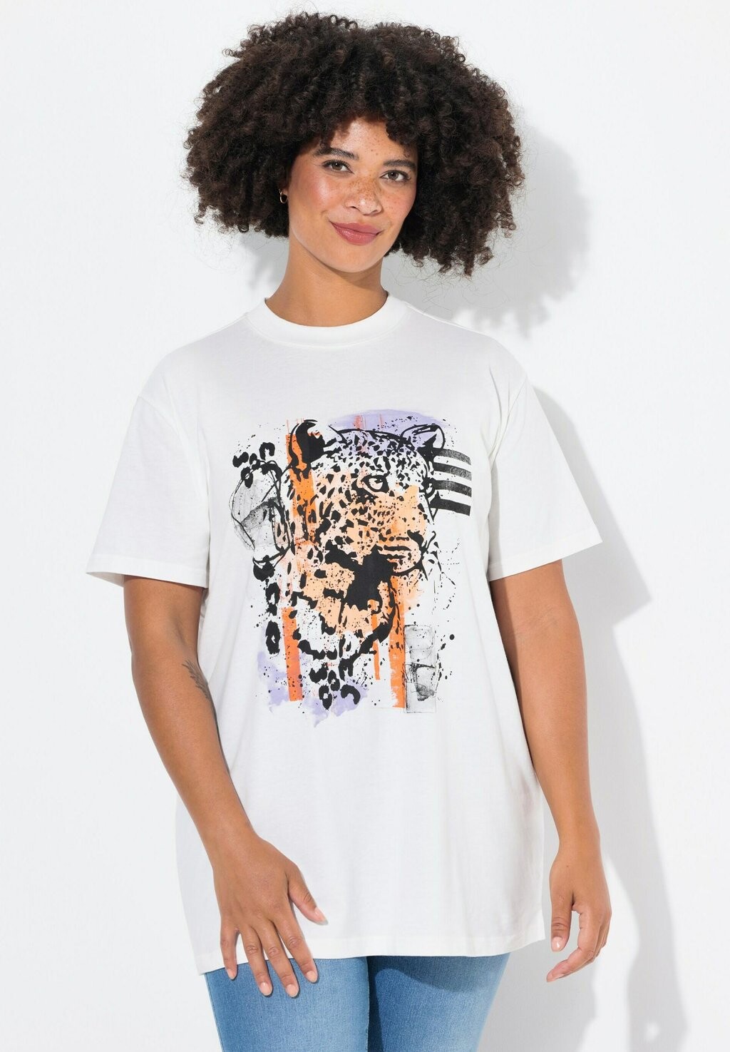 Футболка с принтом BOXY CUT LEOPARD PRINT HALF SLEEVES Angel of Style, белый
Футболка с принтом BOXY CUT LEOPARD PRINT HALF SLEEVES Angel of Style, белый