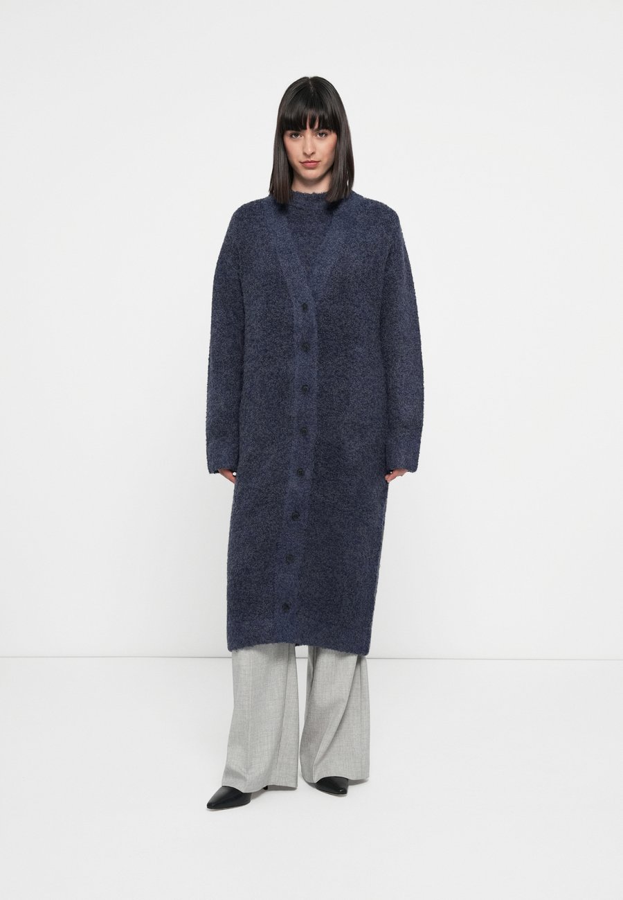 Кардиган 2nd Day BREANNE CURLY, Navy Blazer/Blue
Кардиган 2nd Day BREANNE CURLY, Navy Blazer/Blue