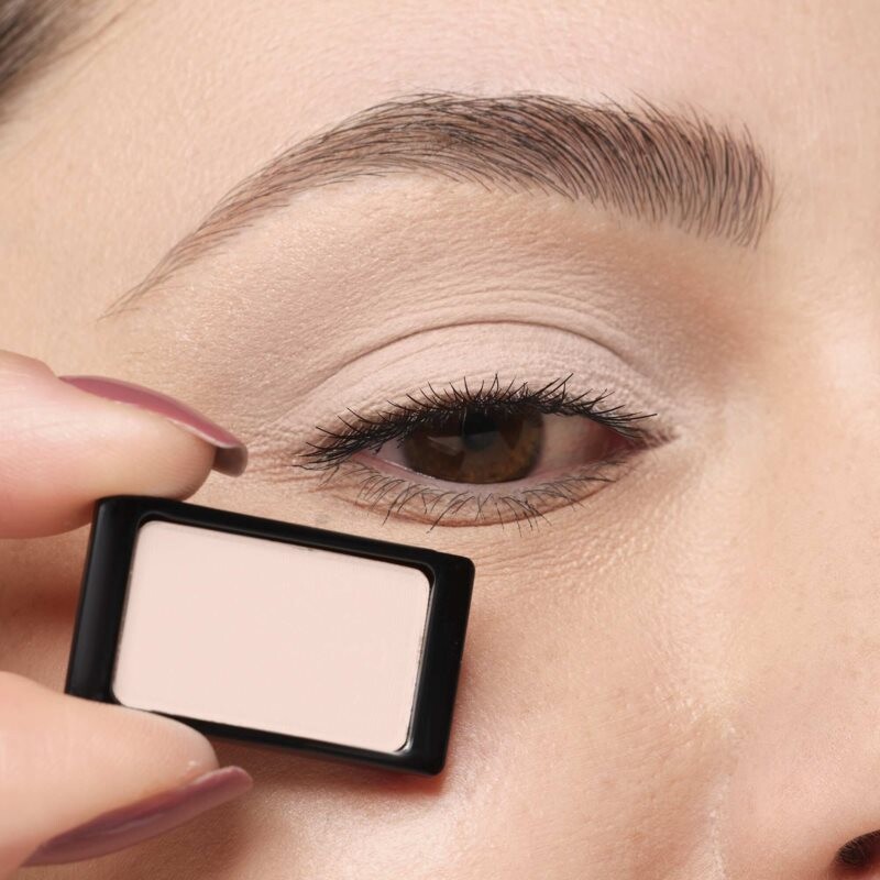 Вставная палетка теней для век с матовым покрытием ARTDECO Eyeshadow Matt, оттенок 556 Matt Rosy Tulip 0,8 г
Вставная палетка теней для век с матовым покрытием ARTDECO Eyeshadow Matt, оттенок 556 Matt Rosy Tulip 0,8 г