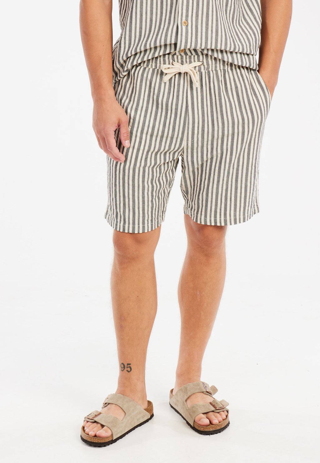 Шорты Tracksuit bottoms Protest, серый 
Шорты Tracksuit bottoms Protest, серый