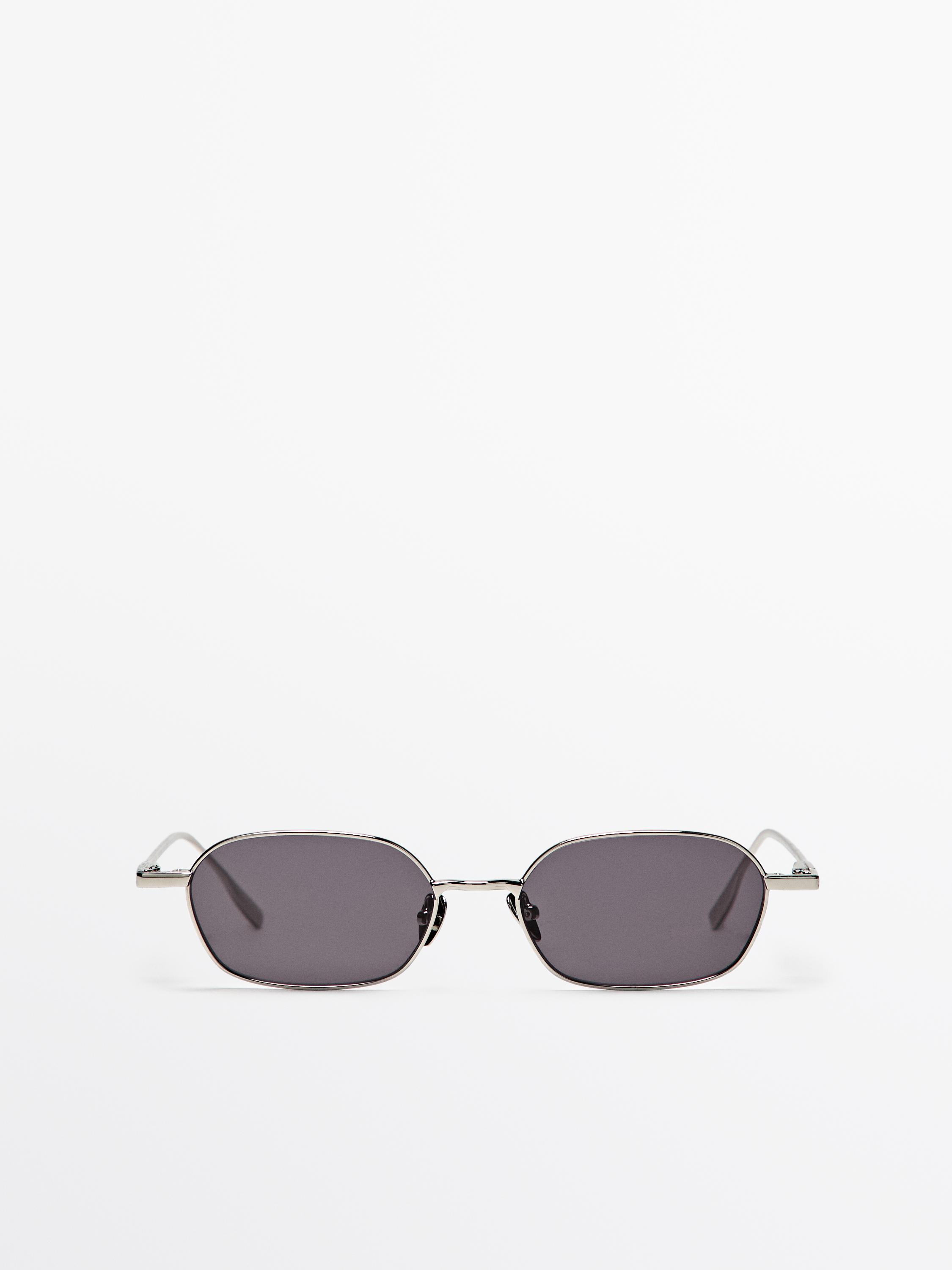 Металлические солнцезащитные очки шестиугольной формы Massimo Dutti, black
Металлические солнцезащитные очки шестиугольной формы Massimo Dutti, black