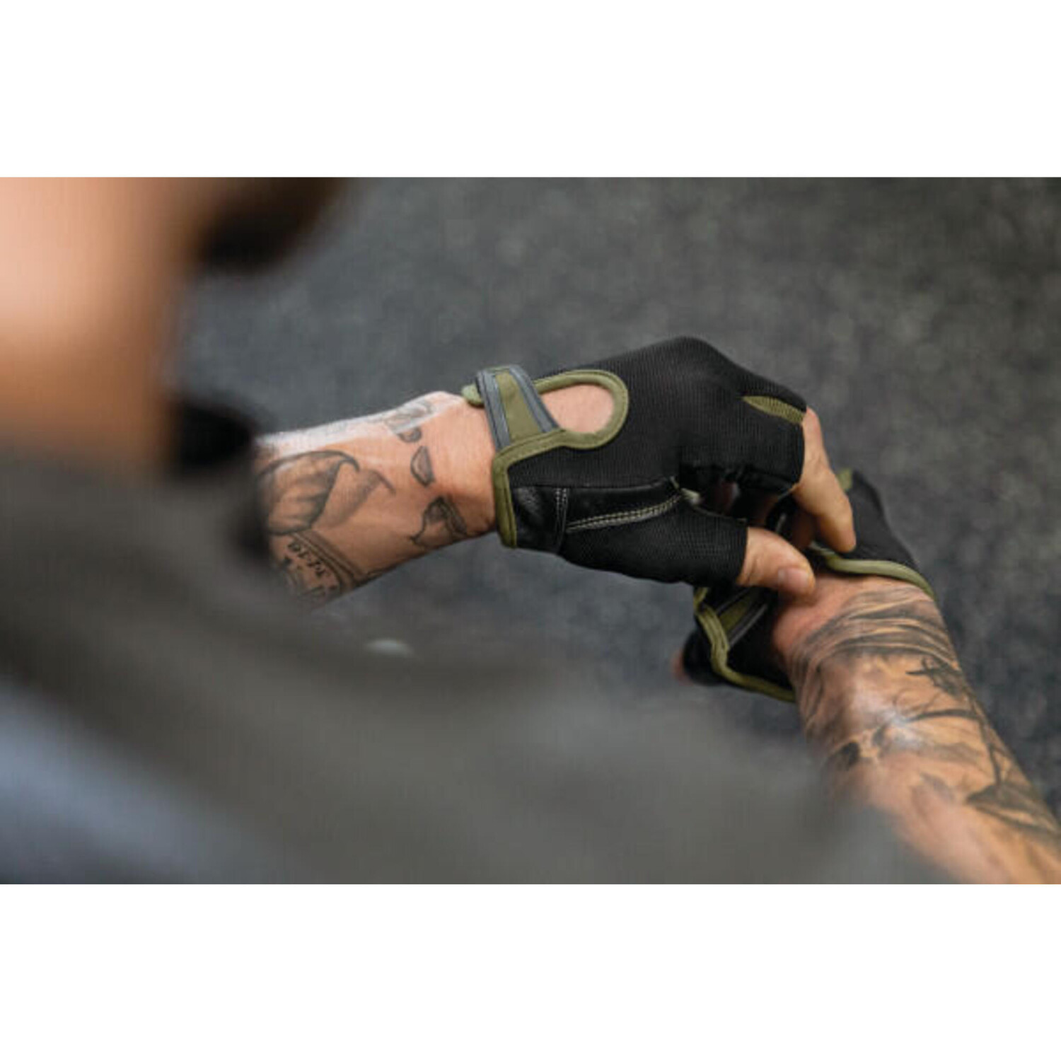 Перчатки Сила Предвестника HARBINGER, зеленый 
Перчатки Сила Предвестника HARBINGER, зеленый