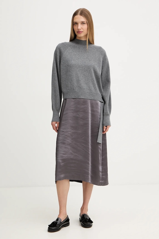 Платье и свитер Boss, серый
Платье и свитер Boss, серый