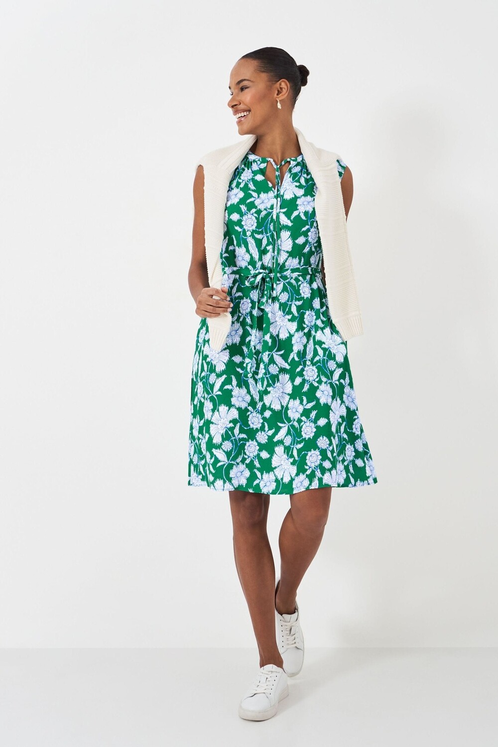 Одежда для экипажа Оливия платье футляр с принтом и завязкой на шее Crew Clothing Company, зеленый
Одежда для экипажа Оливия платье футляр с принтом и завязкой на шее Crew Clothing Company, зеленый