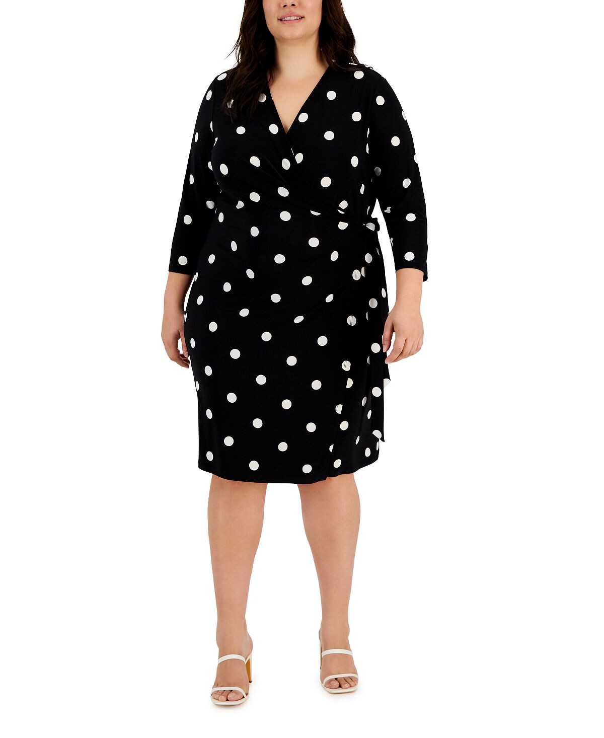 Плюс размер классическое платье с запахом и принтом Anne Klein, мульти
Плюс размер классическое платье с запахом и принтом Anne Klein, мульти