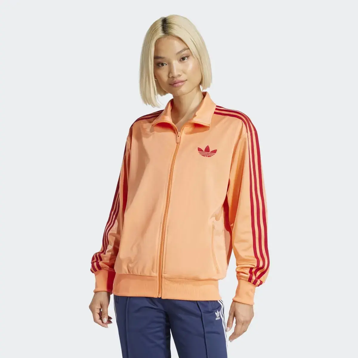 Женская куртка Adicolor Classic Firebird Loose Adidas, оранжевый
Женская куртка Adicolor Classic Firebird Loose Adidas, оранжевый