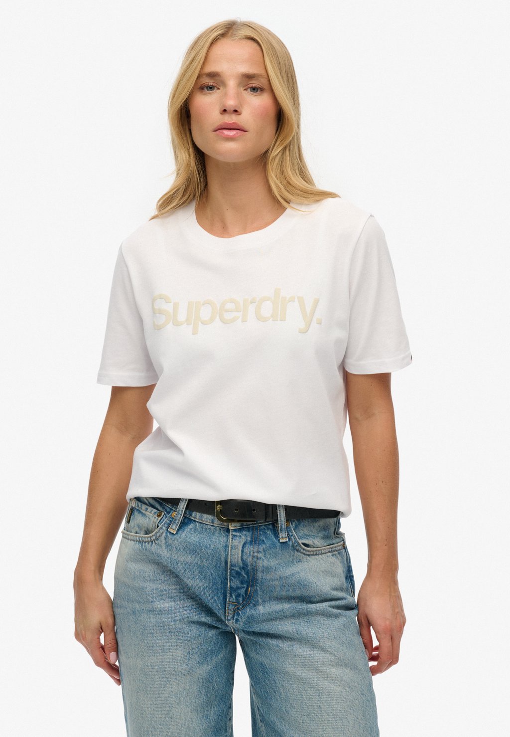 Футболка с принтом TONAL CORE Superdry, белый
Футболка с принтом TONAL CORE Superdry, белый