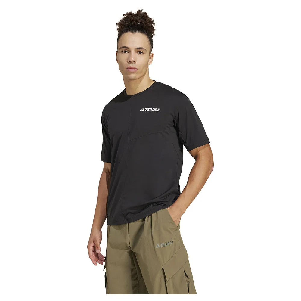 Футболка с коротким рукавом adidas Terrex Multi Climacool, черный
Футболка с коротким рукавом adidas Terrex Multi Climacool, черный