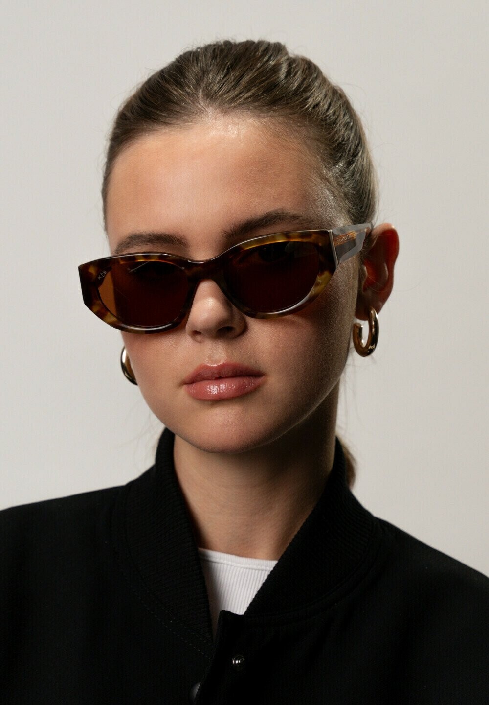 Солнцезащитные очки LYON Kapten & Son, коричневый
Солнцезащитные очки LYON Kapten & Son, коричневый