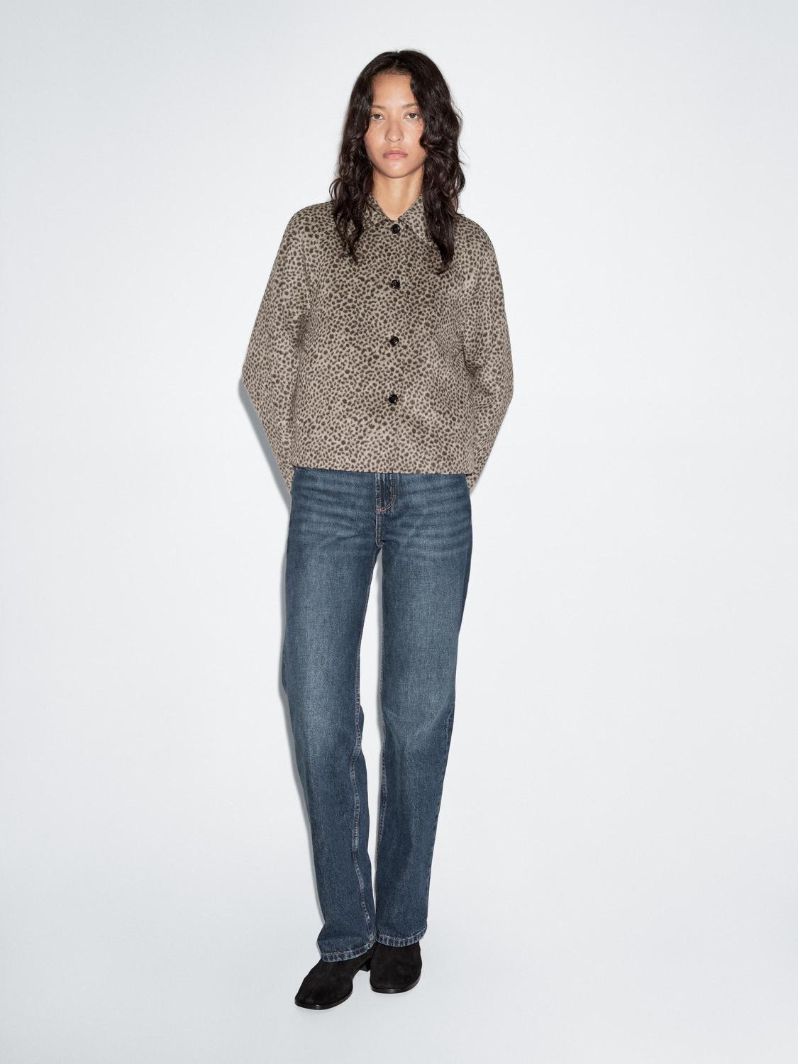 Короткое пальто из смесовой шерсти с анималистичным принтом Massimo Dutti, коричневый
Короткое пальто из смесовой шерсти с анималистичным принтом Massimo Dutti, коричневый