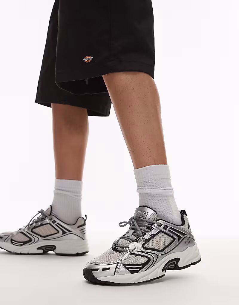 Tommy Jeans Archive 97 металлические кроссовки черного цвета
Tommy Jeans Archive 97 металлические кроссовки черного цвета