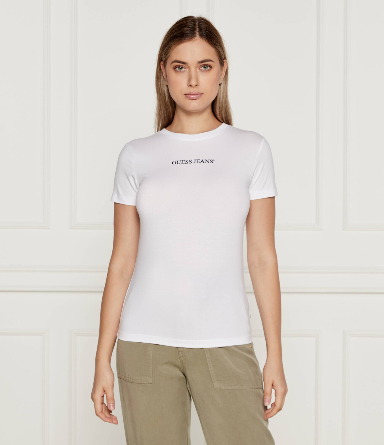 Футболка Guess Jeans Slim Fit, белый
Футболка Guess Jeans Slim Fit, белый