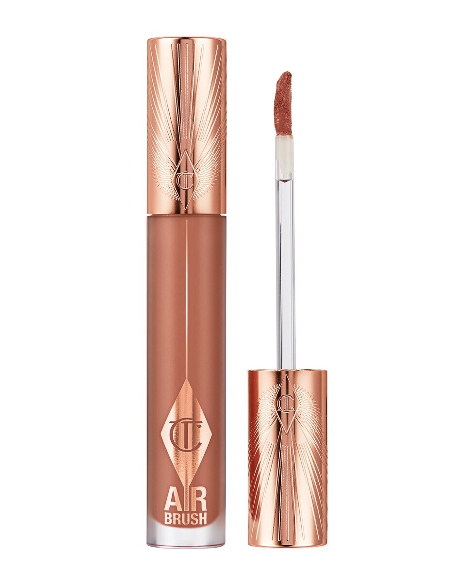 Жидкая губная помада Charlotte Tilbury Airbrush Flawless Lip Blur, оттенок Nude Blur
Жидкая губная помада Charlotte Tilbury Airbrush Flawless Lip Blur, оттенок Nude Blur