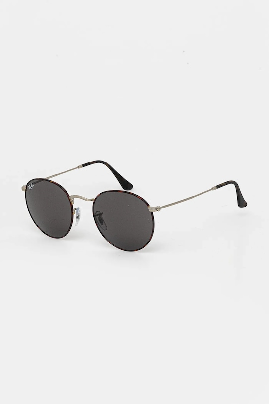 Солнцезащитные очки ROUND METAL Ray-Ban, коричневый
Солнцезащитные очки ROUND METAL Ray-Ban, коричневый