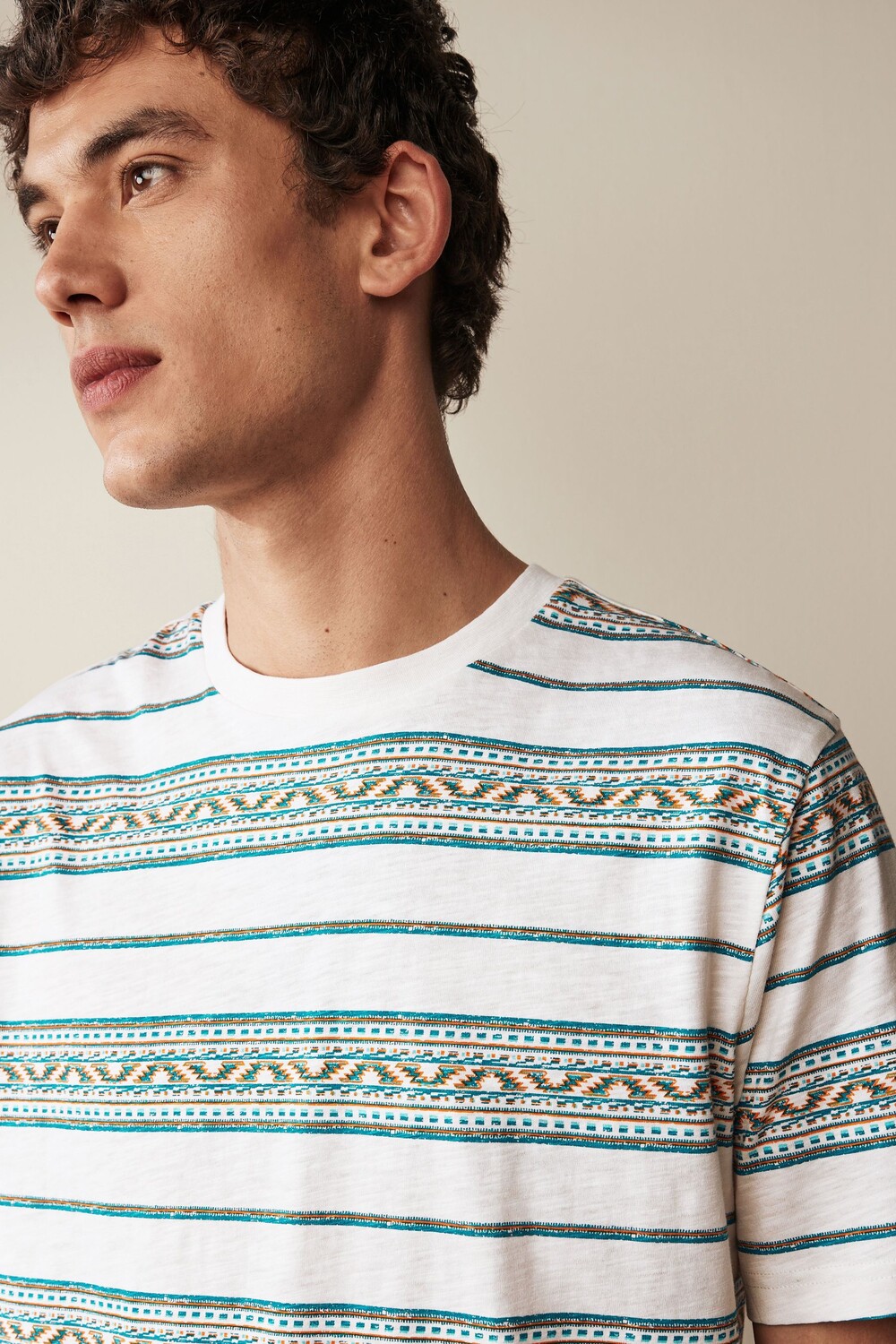 Футболка с фактурными полосками Next, белый
Футболка с фактурными полосками Next, белый