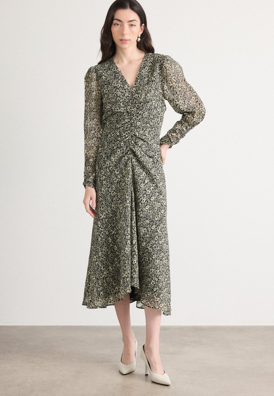 Платье BOSS DERODEO, Open Miscellaneous/Black
Платье BOSS DERODEO, Open Miscellaneous/Black