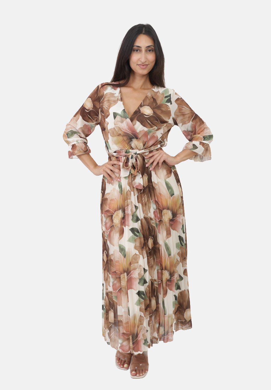 Платье Elara Maxi dress, Braun/Dark Brown
Платье Elara Maxi dress, Braun/Dark Brown