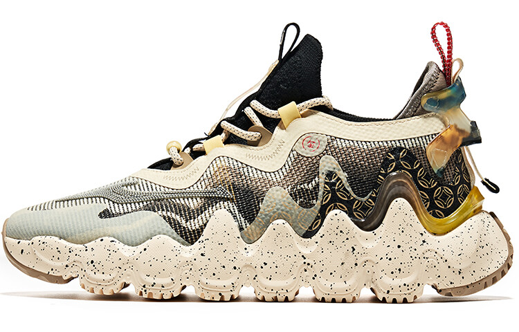 Обувь для образа жизни Мужская низкая Feathers Белый/черный Erke
Обувь для образа жизни Мужская низкая Feathers Белый/черный Erke