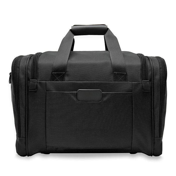 Сумка Briggs & Riley Baseline под сиденьем
Сумка Briggs & Riley Baseline под сиденьем