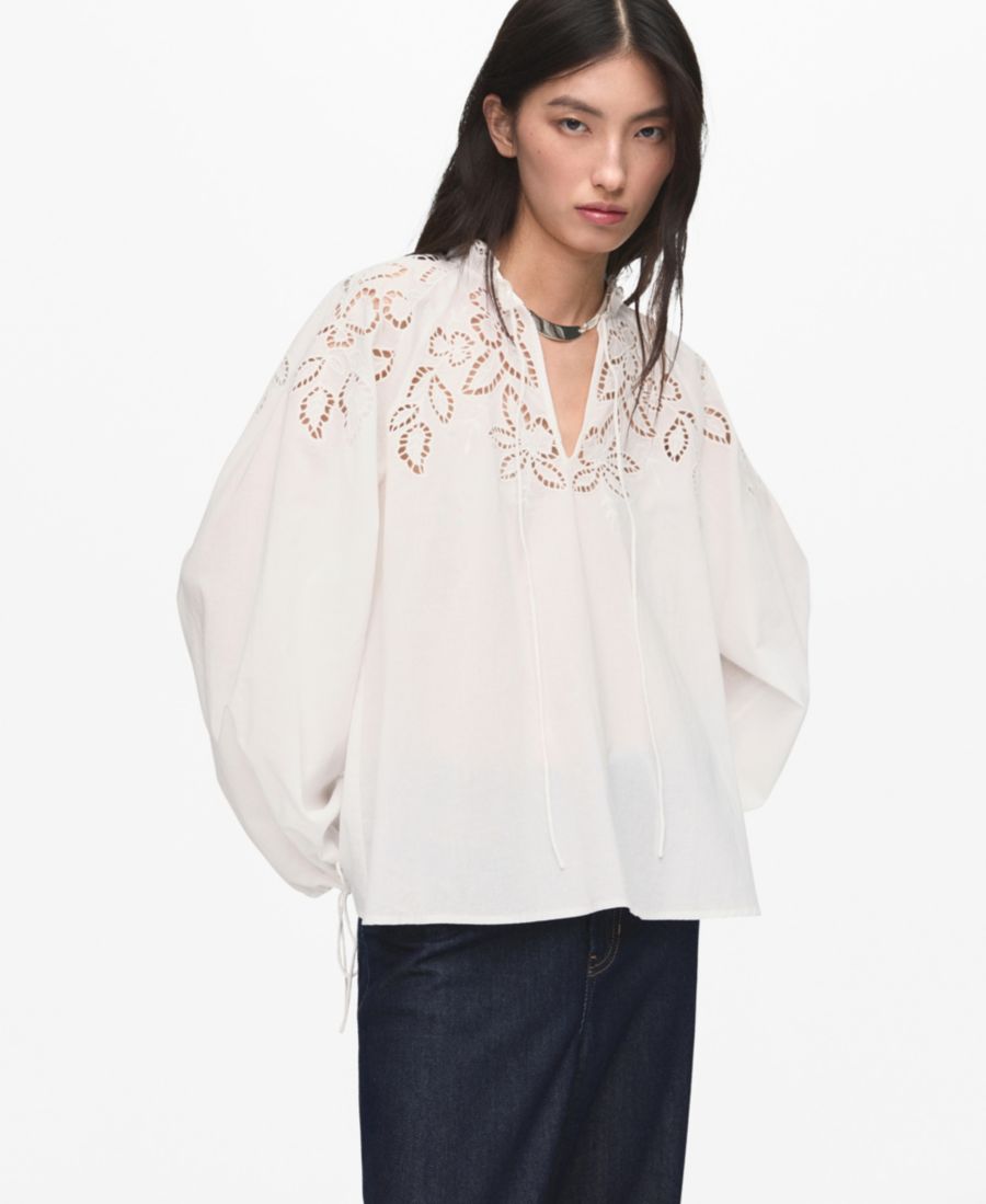 Женская блузка с вышитыми бантами MANGO, Ecru
Женская блузка с вышитыми бантами MANGO, Ecru