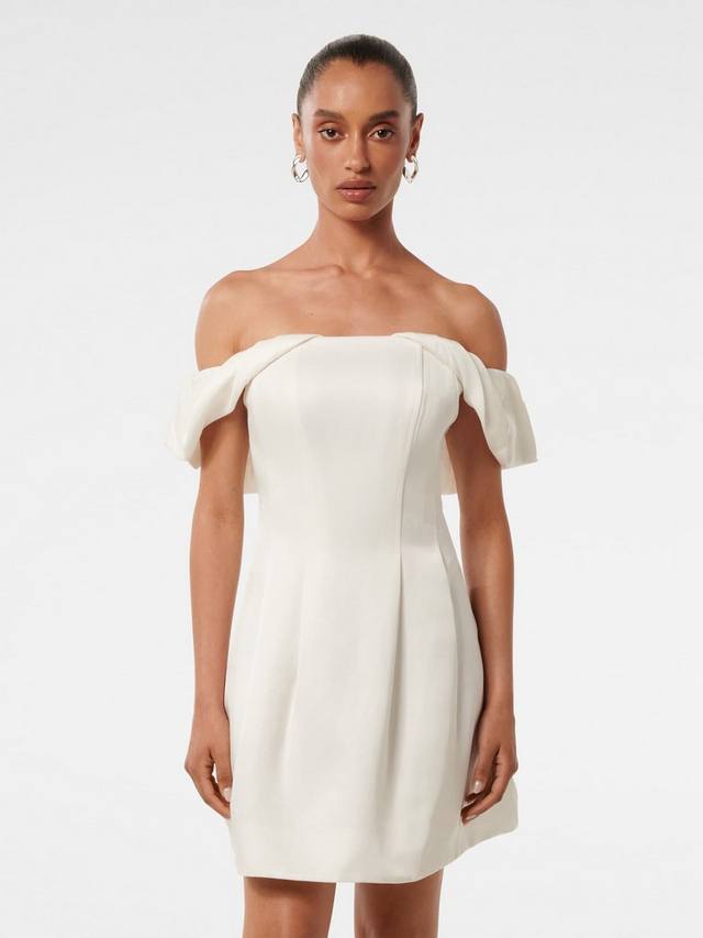 Жакки платье мини с открытыми плечами Forever New
Жакки платье мини с открытыми плечами Forever New