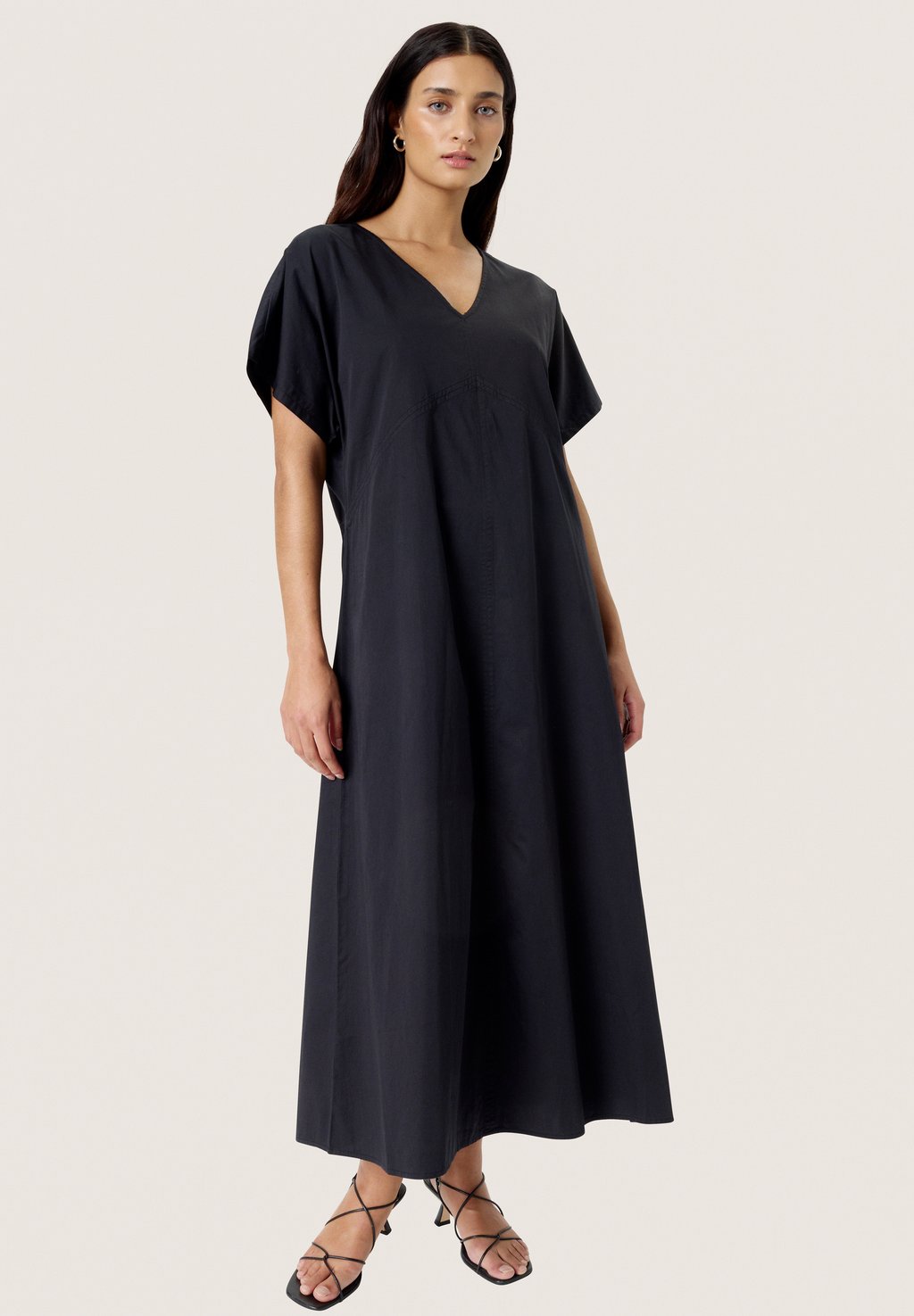 Платье макси BAMONE FLARED CAMPAIGN Soaked in Luxury, черный
Платье макси BAMONE FLARED CAMPAIGN Soaked in Luxury, черный