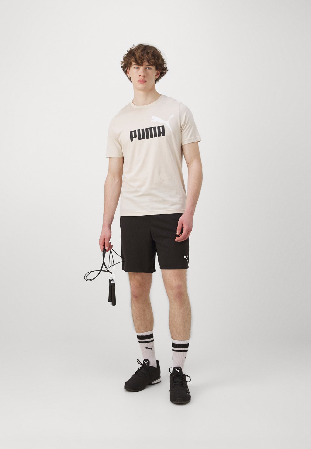 Спортивные шорты ESSENTIALS SHORT Puma, черный
Спортивные шорты ESSENTIALS SHORT Puma, черный