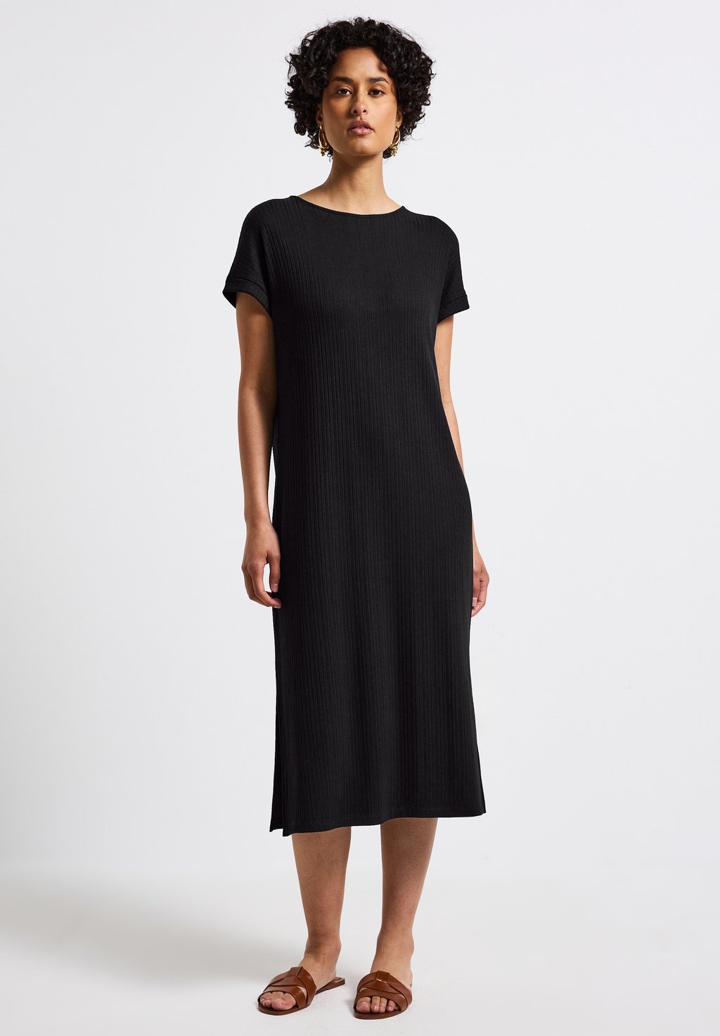 Вязаное платье STRUKTUR Street One, черный
Вязаное платье STRUKTUR Street One, черный