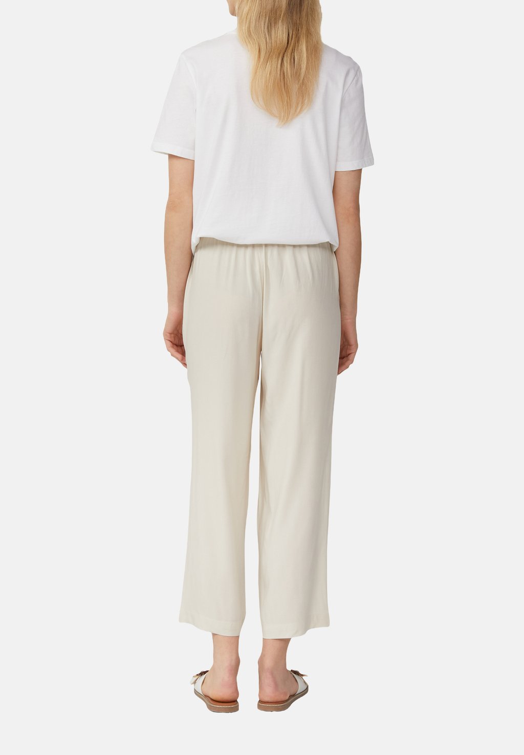 Брюки AUS MIT ELASTIKBUND s.Oliver, кремовый
Брюки AUS MIT ELASTIKBUND s.Oliver, кремовый