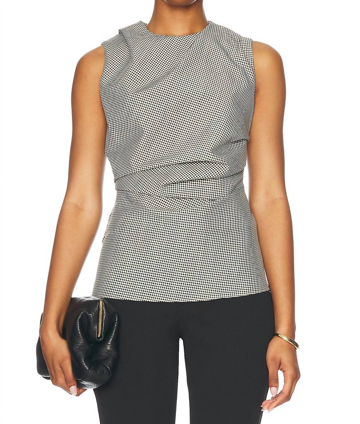 Мини-топ с воротником-хомут в цвете крем/черный ROHE
Мини-топ с воротником-хомут в цвете крем/черный ROHE