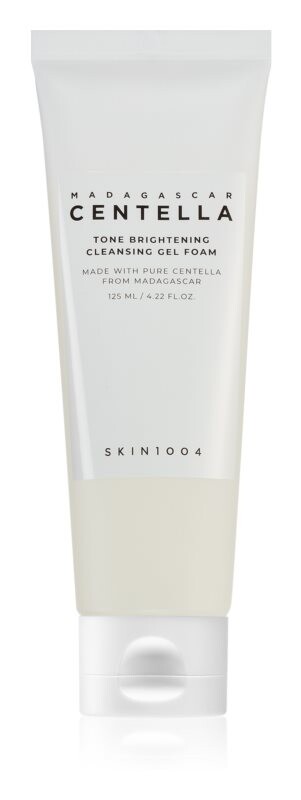 Пенящийся очищающий гель для осветления и увлажнения SKIN1004 Madagascar Centella Tone Brightening Cleansing Gel Foam
Пенящийся очищающий гель для осветления и увлажнения SKIN1004 Madagascar Centella Tone Brightening Cleansing Gel Foam